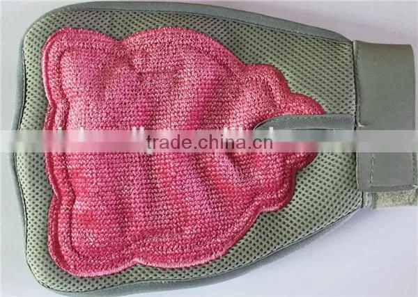 Rubber Love Glove Grooming Mitt for Cats photo-3