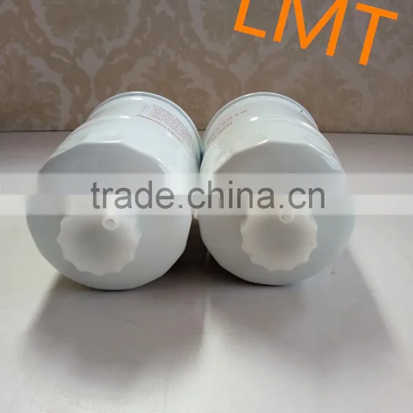 Wholesale High Quality Truck Spare Parts Coolant Filter WF2071 photo-3