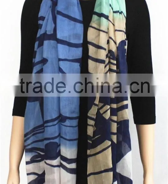 Soft and Light Printed Modal Scarf photo-4