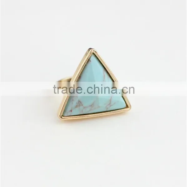 2015 Triangle Shape Ring Gold Ring With Stone photo-3
