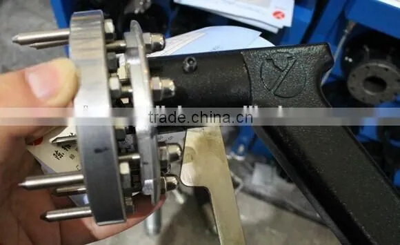 China Supplier Hydraulic Nut Bolt Automatic Machine photo-3