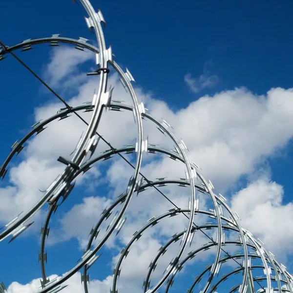 Expanded Razor Barbed Wire Fence Flat Wrap Razor Barbed Wire Diamond Weld Razor Wire Fence Sustainable Waterproof photo-2