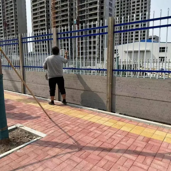 Cement and Wrought Iron Guardrails, River Fences, Factory of Spliced Wrought Iron and Cement Wall Railings