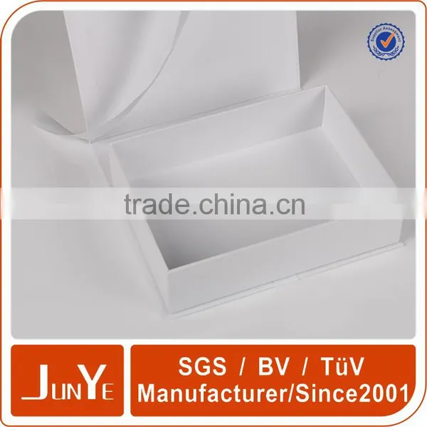 High End Magnetic Closure Essential Oil Gift Box Packaging Quality Choice photo-4