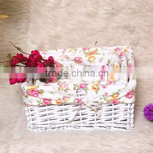 Set of 3 Wicker Baskets With Lining