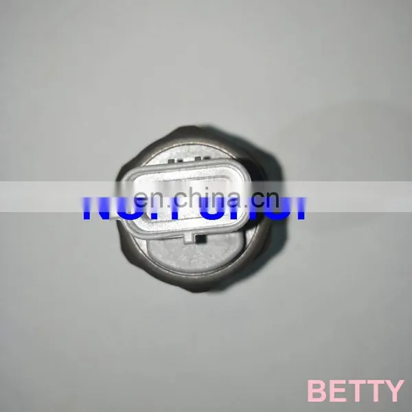 100% Original and New Part 1-80220012-0 Fuel Pressure Sensor 499000-4441 Made in jp photo-4