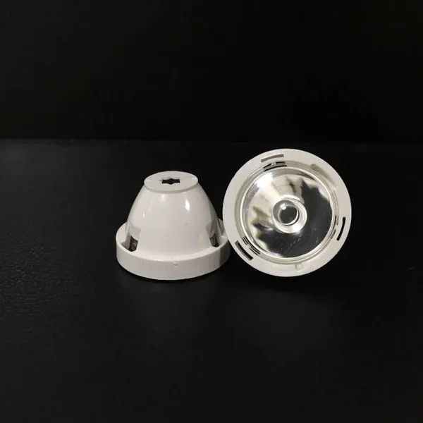 LED-лобовое фонарь с диаметром линзы 23,7 мм и углом рассеивания луча 5 градусов