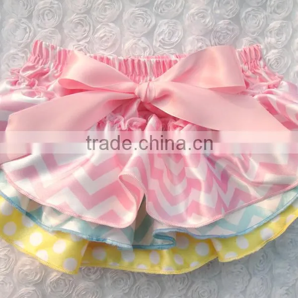 Hot Sale Baby Girl Ruffer Bloomer Cute Design and Wholesale Price Fit for New Born Baby Soft Fabric Comfortable From China photo-5