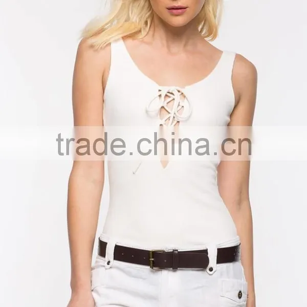 Summer Nice Design Women White Belted Linen Shorts Wholesale photo-2