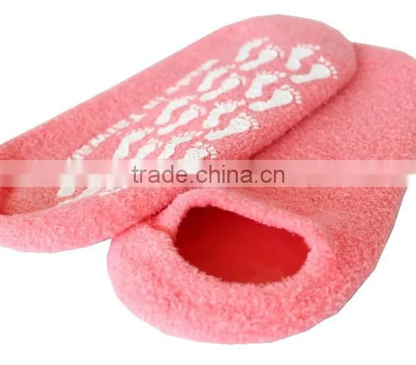 Gel-Coated Moisturizing Socks photo-5