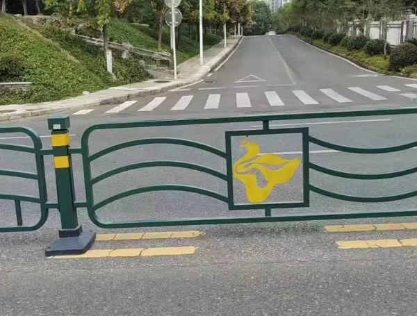 Bolted Municipal Guardrail System 4320mm Length 310mm Width 3mm Wave Galvanized 200g/m² photo-4