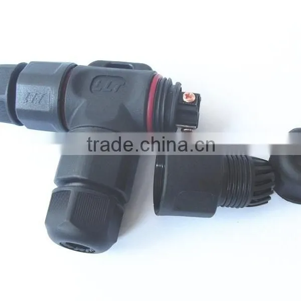 IP67 Easy Assembly 3-way Tee Connector Led Light Distribution