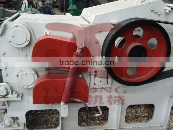 Yugong Big Capacity Waste Wood Pallet Chipper photo-2