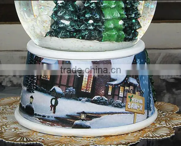 Polyresin Christmas Snow Globe Decoration Snow Globe With Music Box photo-5