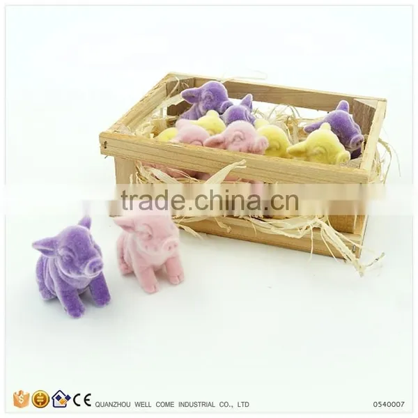 Polyresin Crafts in Wood Box Plush Chicken Toy photo-5