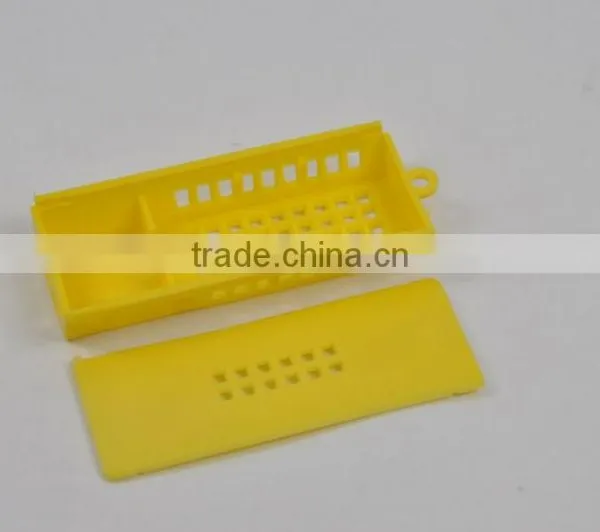 Queen Rearing Supplies European Style Queen Bee Cage for Beekeeping photo-2