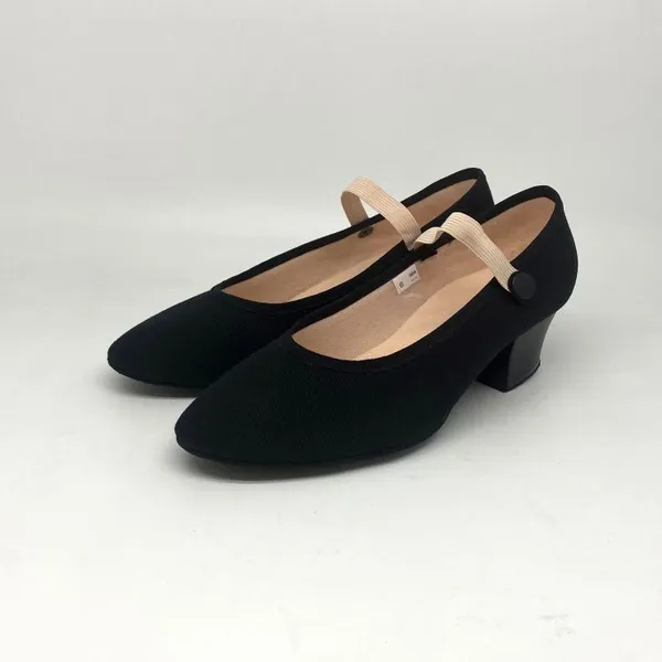 Academy Character shoe