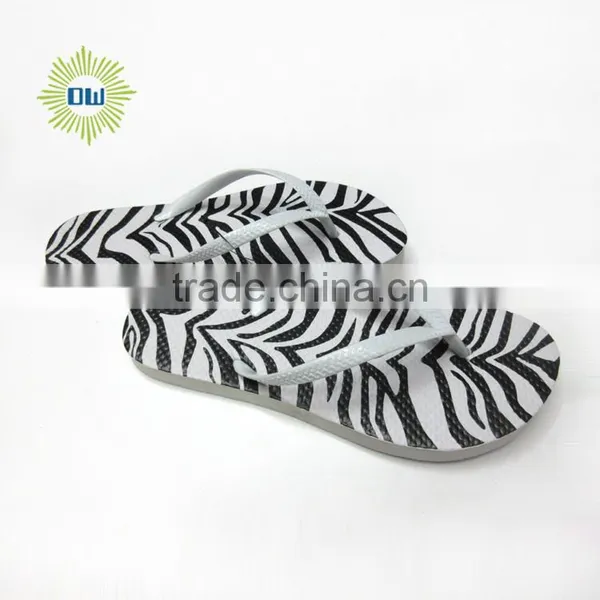 Cheap Wholesale Customize Women Summer Beach Flip Flops photo-5