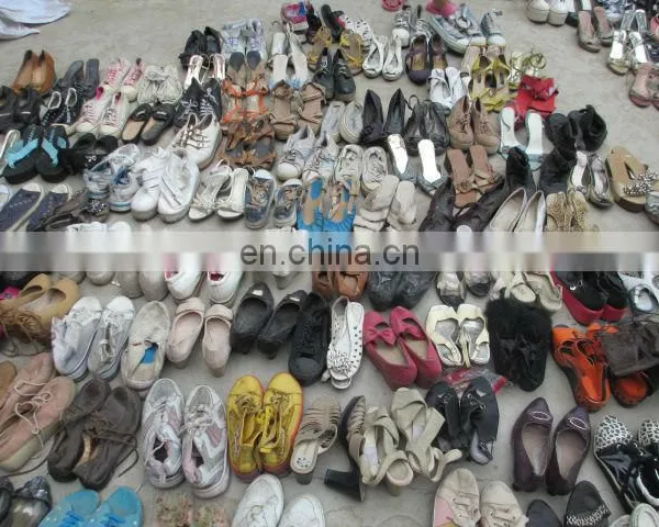 Used Clothing in Bales Used Shoes in Bales Big Surprise for You Fairly Bulk Used Clothing and Shoes photo-2