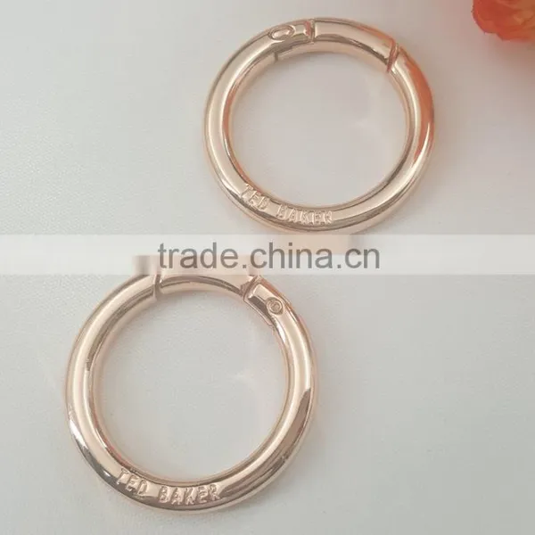 Sedex Audited Factory 2 Pillar Zinc Alloy Metal Ring photo-3
