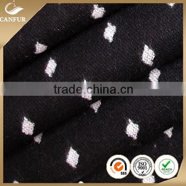 Fashion Printed Wool Plush Fabric for Women Coats