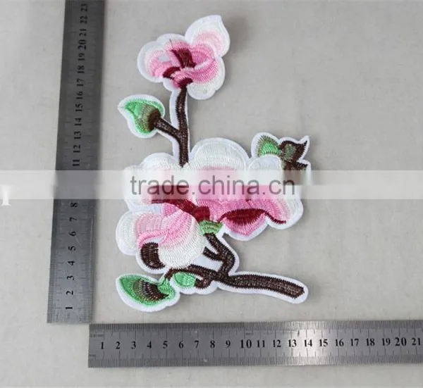 Beautiful Pink Color Wild Peach Flower Embroidery Patch Fashion Applique Polyester Logo Patches for Garment photo-6