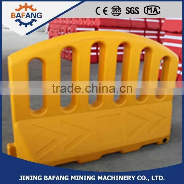 The PVC Plastic Traffic Security Facility Outdoor Water Horse Fence photo-2