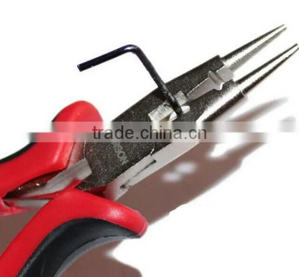 High Quality Carbon Steel Round Nose Plier photo-4