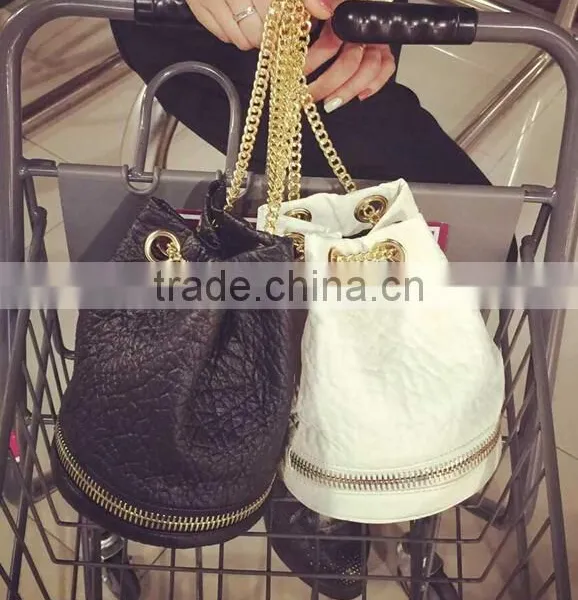 DY0074Z Europea Hot Sale Ladies Winter Chain Bucket Bag photo-2