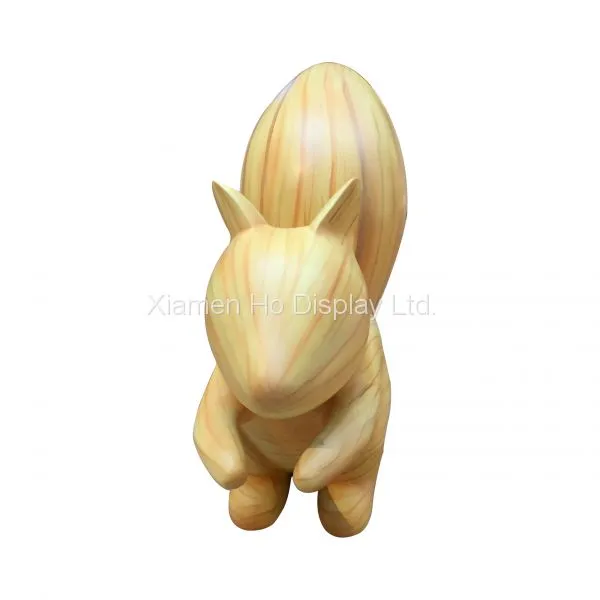 Ho Display Custom Wood Grain Transfer Printing Fiberglass Squirrel Animal Statue Supplier photo-3