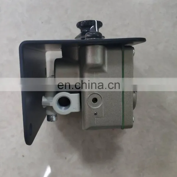 Made in Japan SMC Valve VR2110-01 photo-3