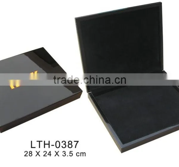 Wooden Box With Lacquer Lid photo-2