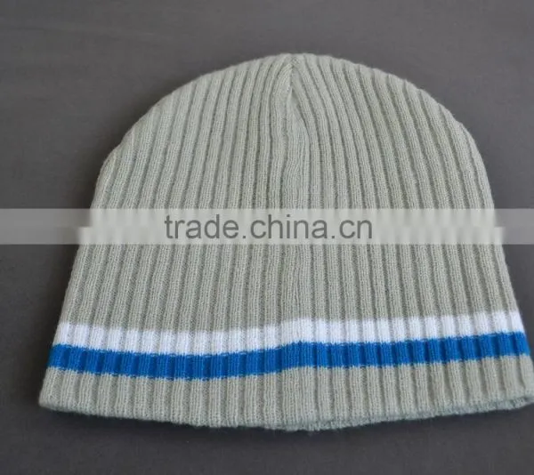 Acrylic Beanie Hat With Rubber Patch Logo photo-3
