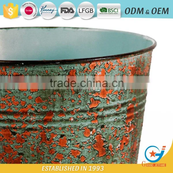 Garden Galvanized or Iron Outdoor Garden Planters Flower Pot Flowers photo-2