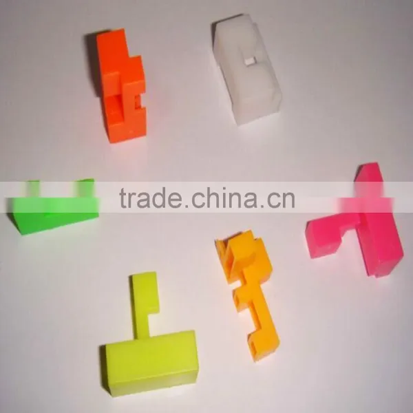 2.4cm Magic Puzzle Cube Keychain Children Intelligence Toy photo-2