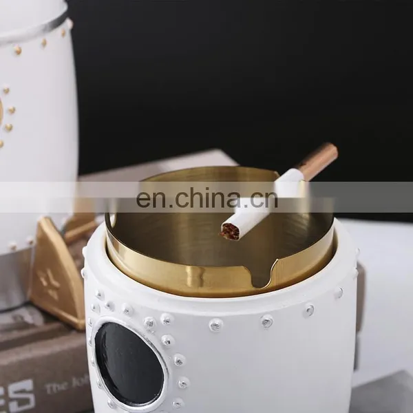 New Arrival Table Decoration Rocket Shape Ashtray Modern Portable Creative Ashtray photo-3