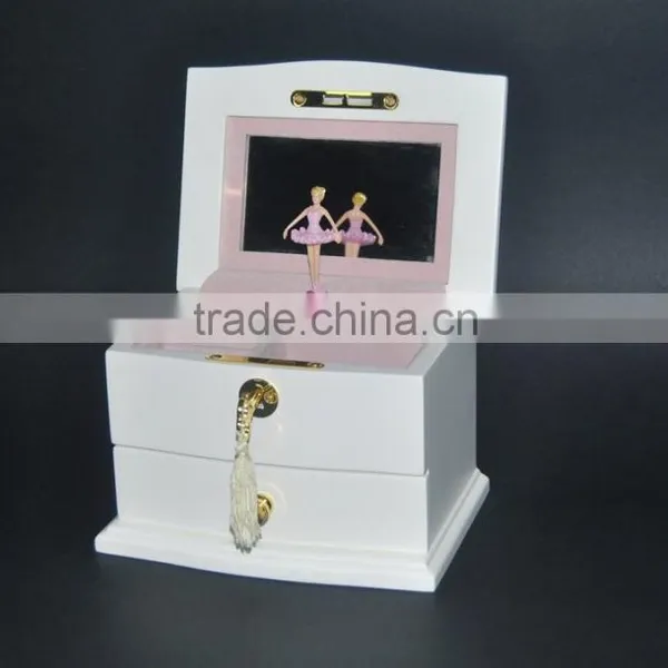 High Quality Painted White Pink Jewellery Accessory Wooden Music Box photo-2