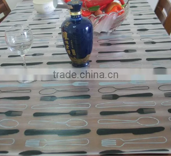 China Top Selling Low Price Beautiful Printed Custom Anti-slip Table Cloth Mat photo-3