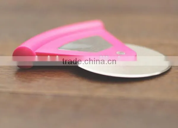 CY135 Stainless Steel Pizza Cutter Pizza Knife photo-2