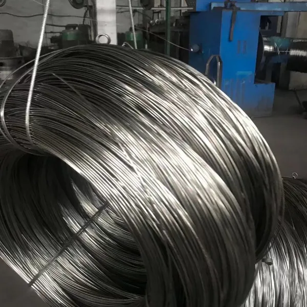 Low Price Galvanized Stainless Steel Concertina Barbed Wire Bto-22 Bto-60 Cbt-65 Fencing Fence Wire Concertina Razor Wire