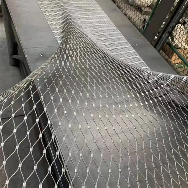Factory-sleeved 304/316 Stainless Steel Wire Rope Cargo Netting photo-1