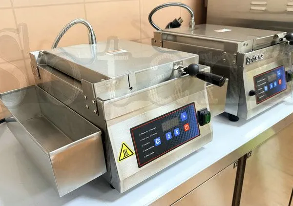 Desktop Electric Six-hole Fried Egg Machine for Poached Eggs