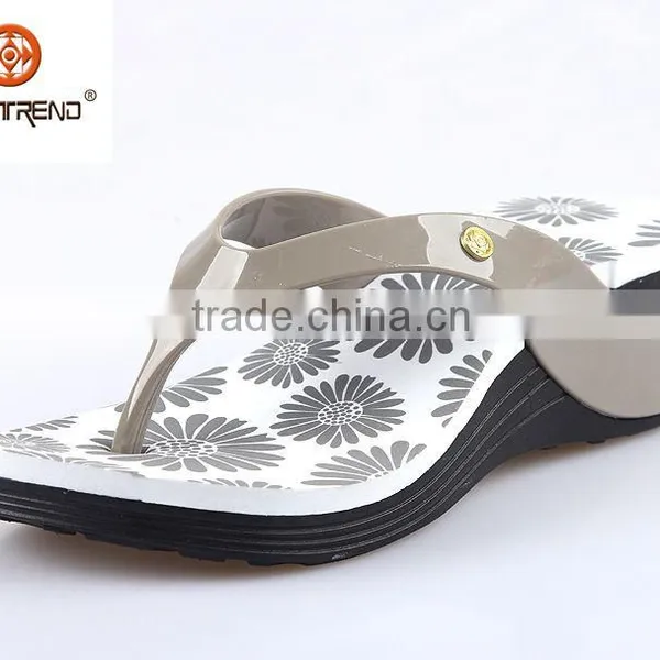 2015 New Products Eva Wedge Melissa Shoes Plastic Jelly Sandals Pvc Upper Flip Flops Flower Insole