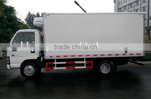Made in China 3 Ton Freezer Refrigerated Truck photo-3