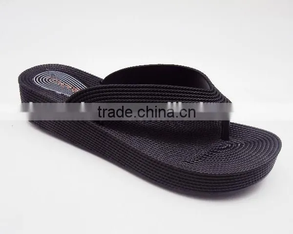 2016 New Design Cheap Fashion Slippers PVC Women Slippers photo-2