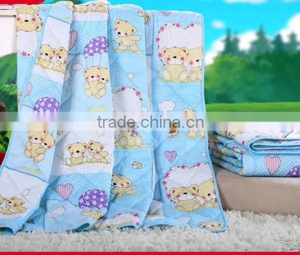 China Supplier Wholesale Disperse Printed Brushed 100% Polyester Satin Fabric for Hotel Bedspreads