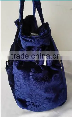 Ladies Elegant Fashion Velvet Handbag photo-3