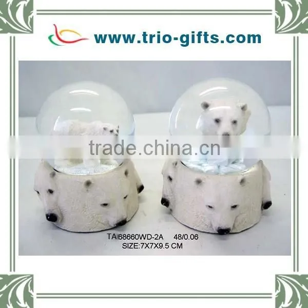 Polyresin White Bear Water Globe