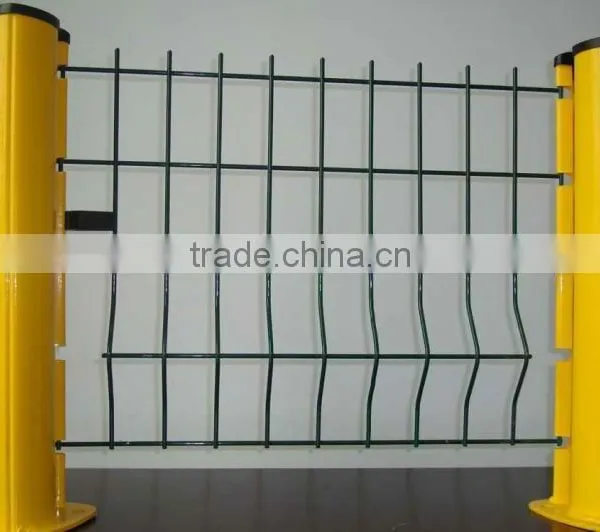 Blue Color PVC Coated Triangle Bending Guardrail Net in 2016 photo-2