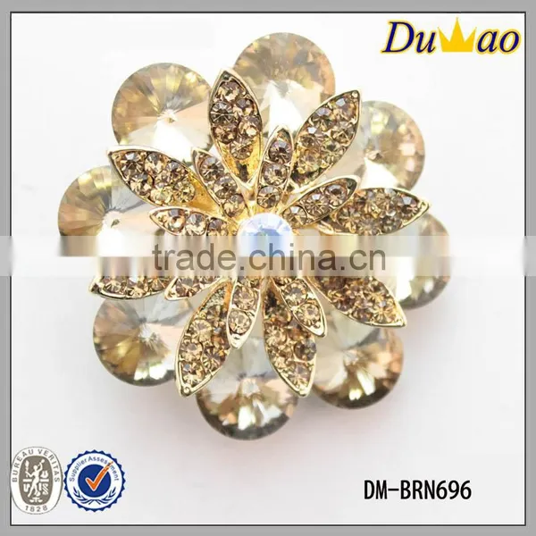 Good Quality Flowe Shape Glass Brooch in Bulk Rhinestone Brooch photo-3